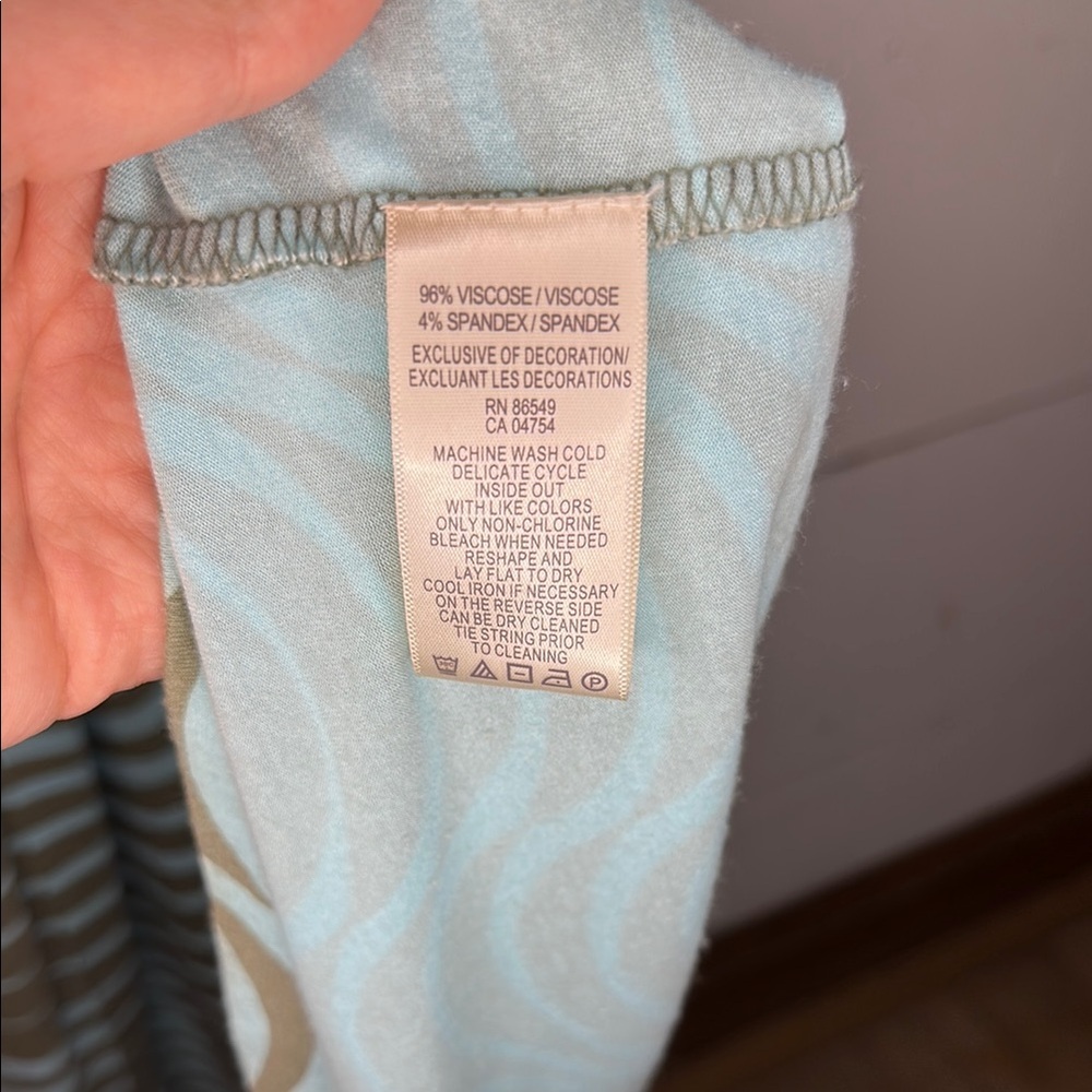 Tommy Bahama Maxi Dress - Picture 5 of 7